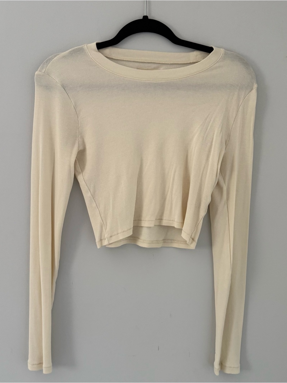 Madewell Women’s Cream Cropped Ribbed Long Sleeve Tee